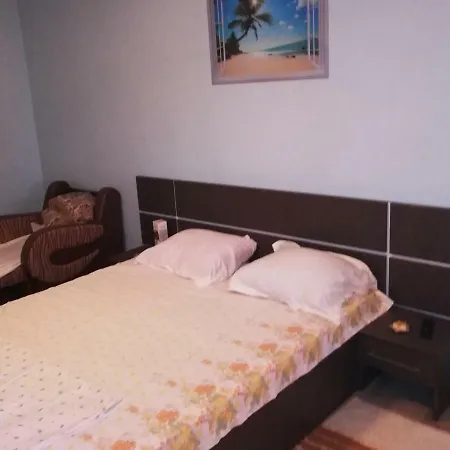 Διαμέρισμα Apartament Stradaa Rozelor Μανγκάλια